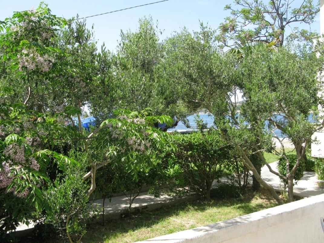 Apartments By The Sea Supetarska Draga - Donja, Rab - 11769 Esterno foto