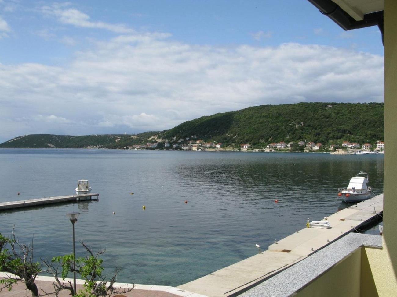 Apartments By The Sea Supetarska Draga - Donja, Rab - 11769 Esterno foto