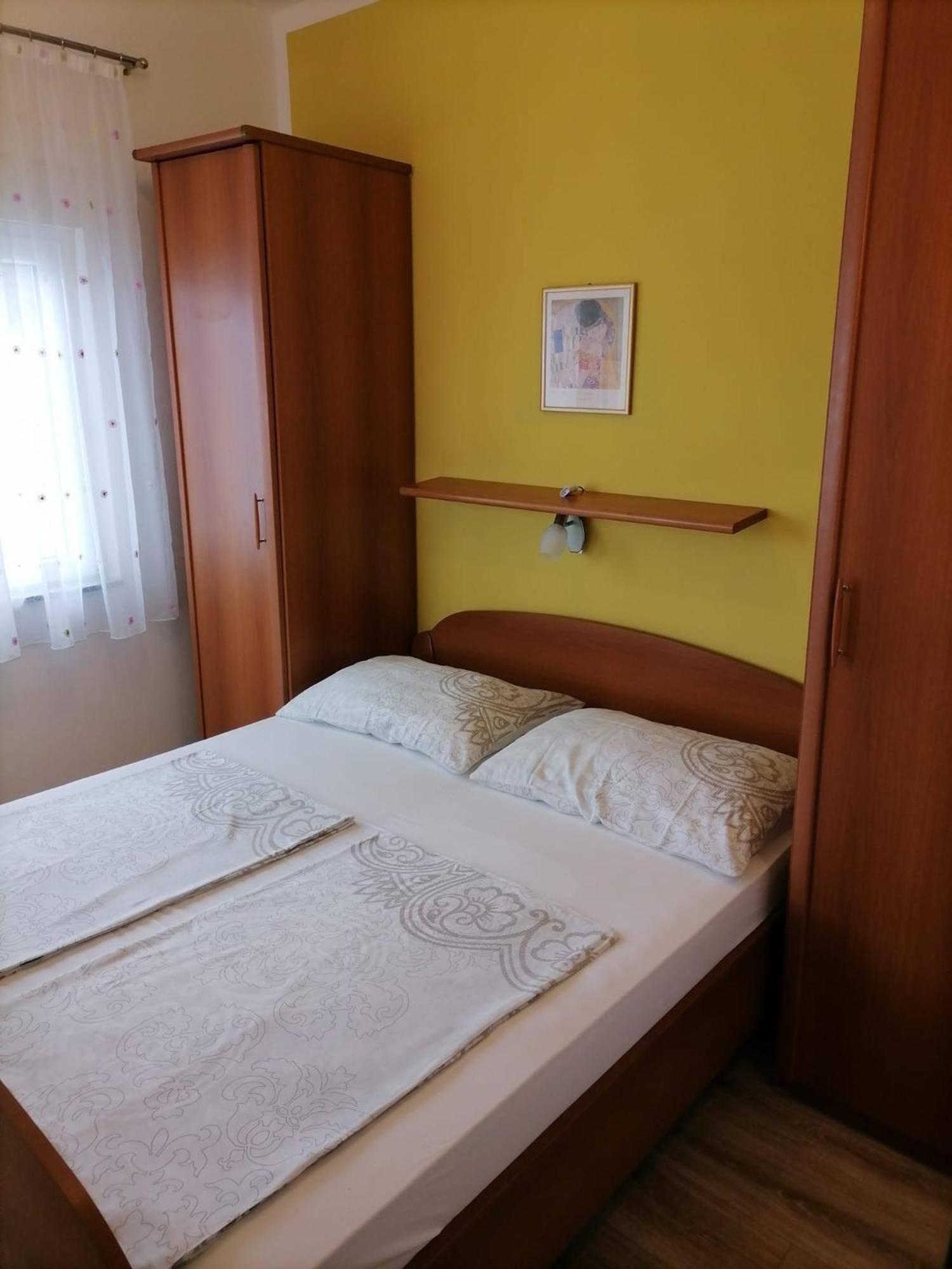 Apartments By The Sea Supetarska Draga - Donja, Rab - 11769 Esterno foto